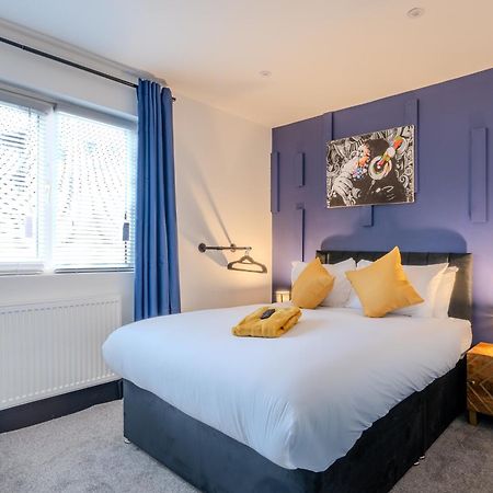 Modern 3Br Home - Private Parking - Tv In Every Bedroom Swansea Eksteriør billede