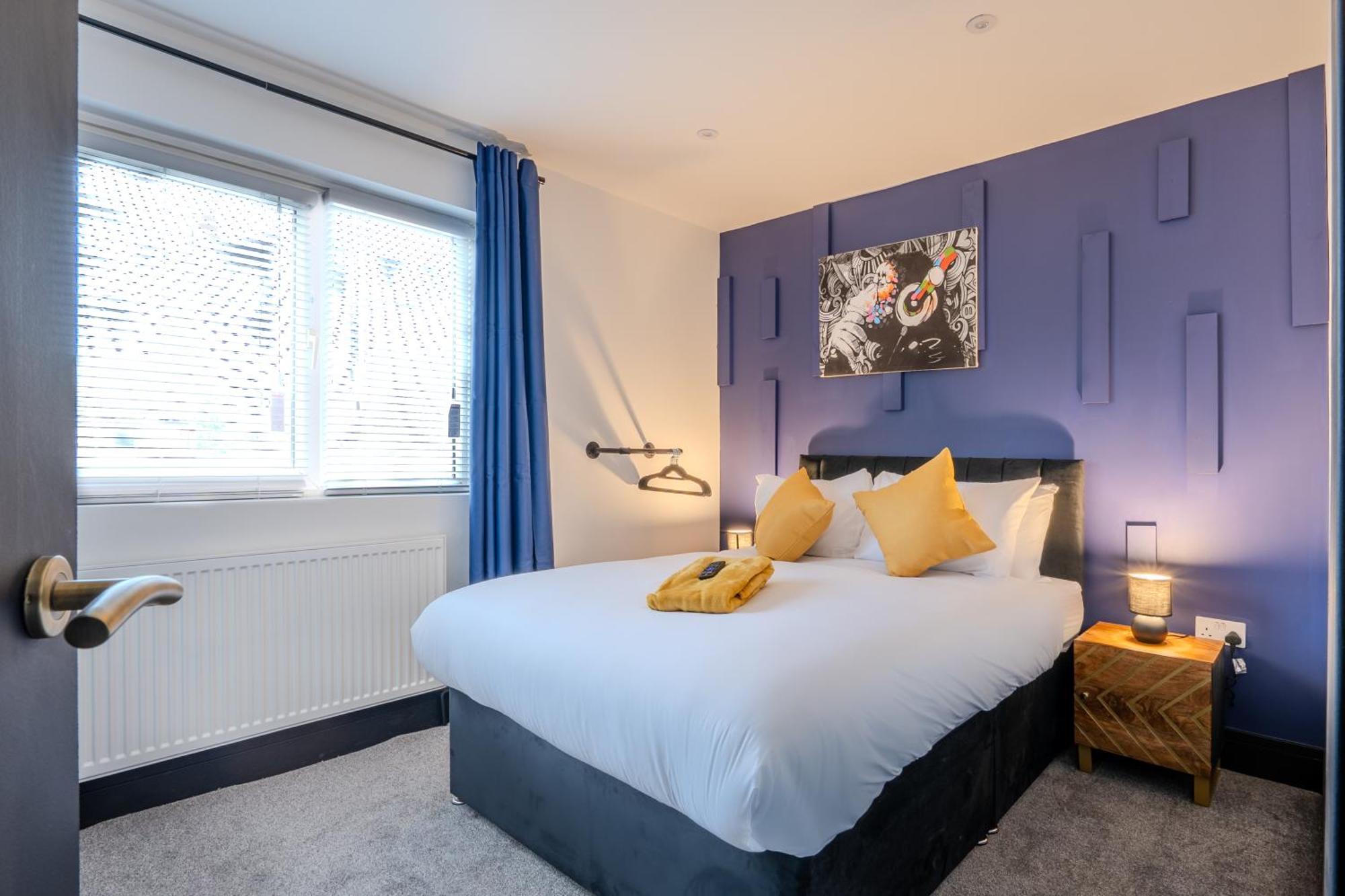 Modern 3Br Home - Private Parking - Tv In Every Bedroom Swansea Eksteriør billede